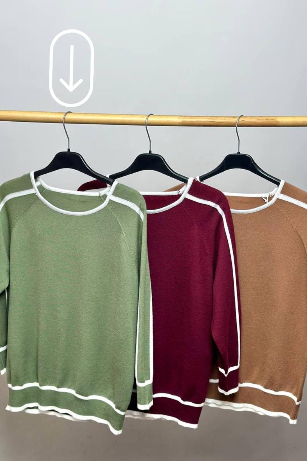 Olive knitted sweater with edging