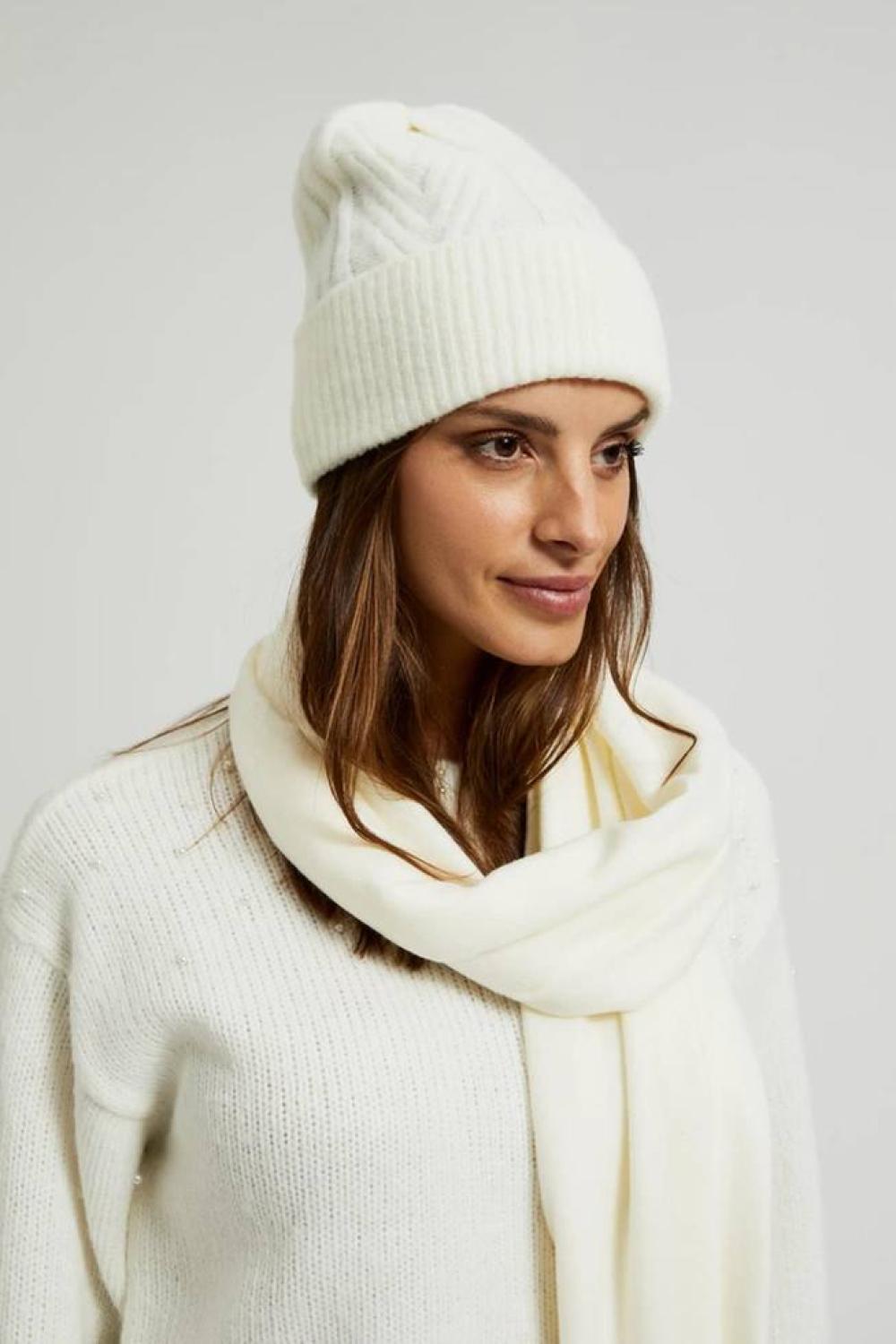 A white hat