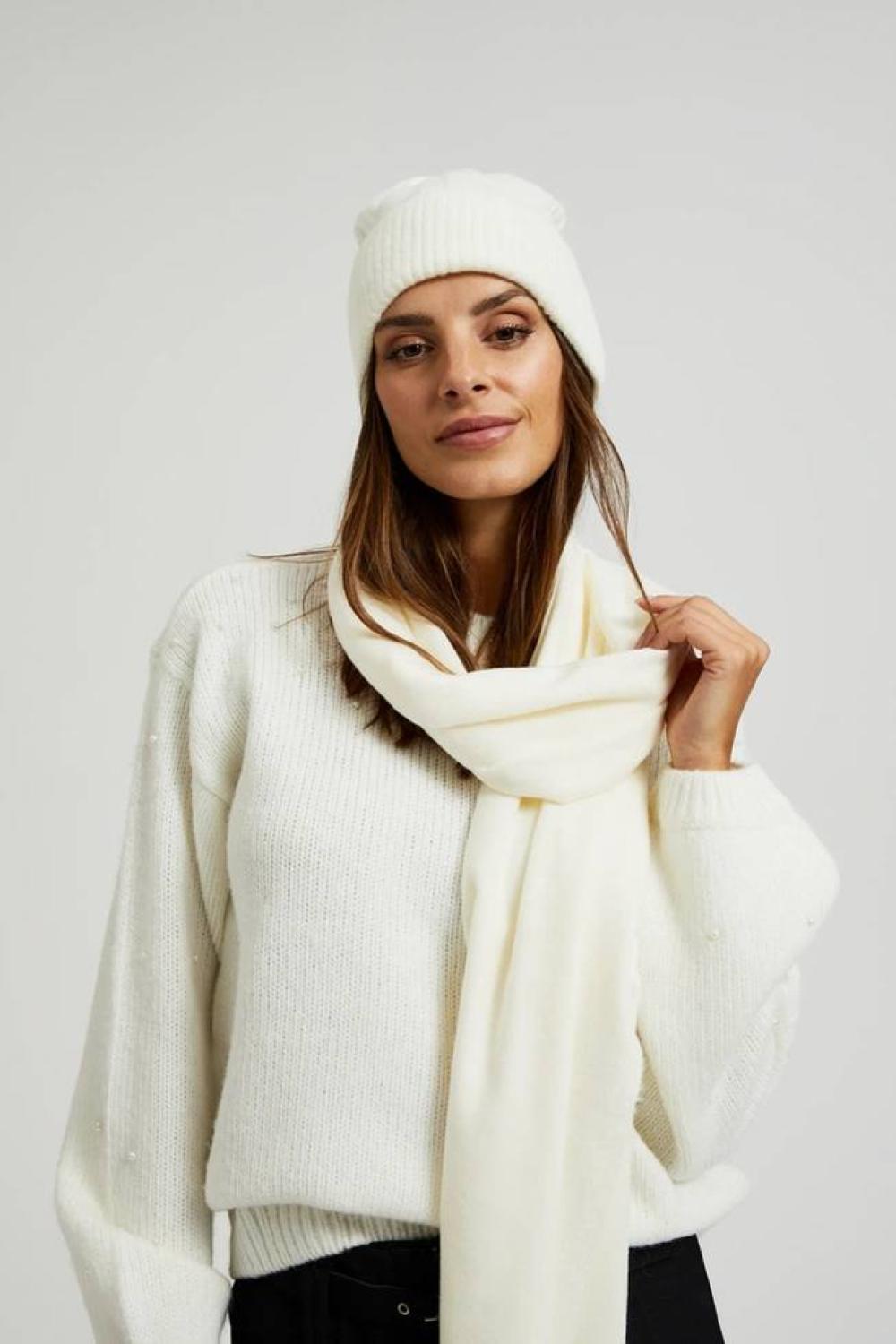 A white hat
