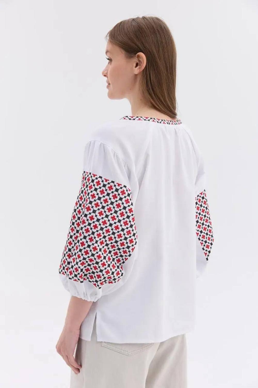 Women's white embroidered shirt with red and black embroidery Bandera