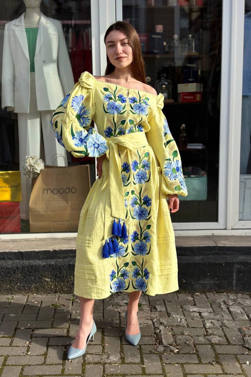 Custom embroidered yellow-blue FREE dress EMBROIDERED GEM