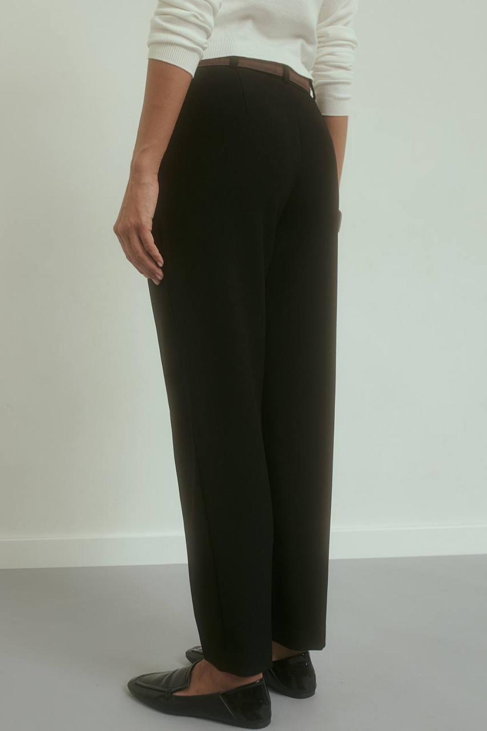 Black mid-rise pants with added wool