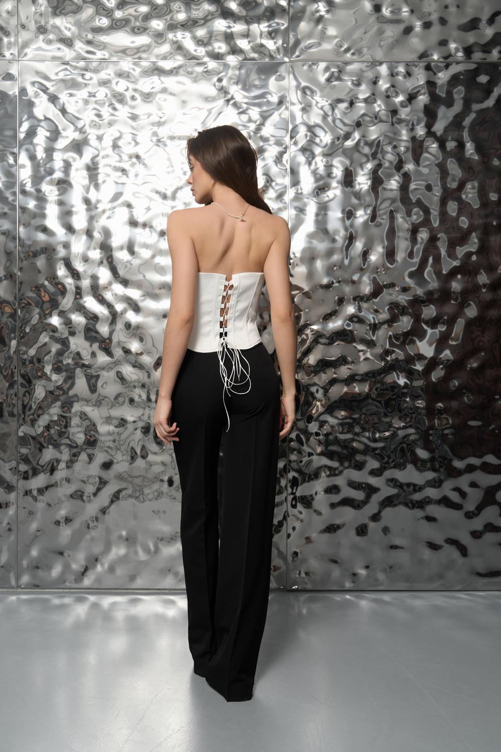 Underwire corset