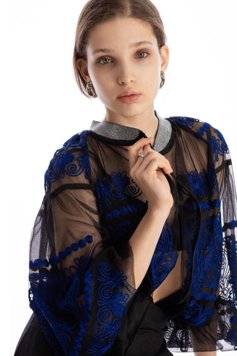 Bomber woman embroidered on a mesh black and blue EMBROIDERED GEM