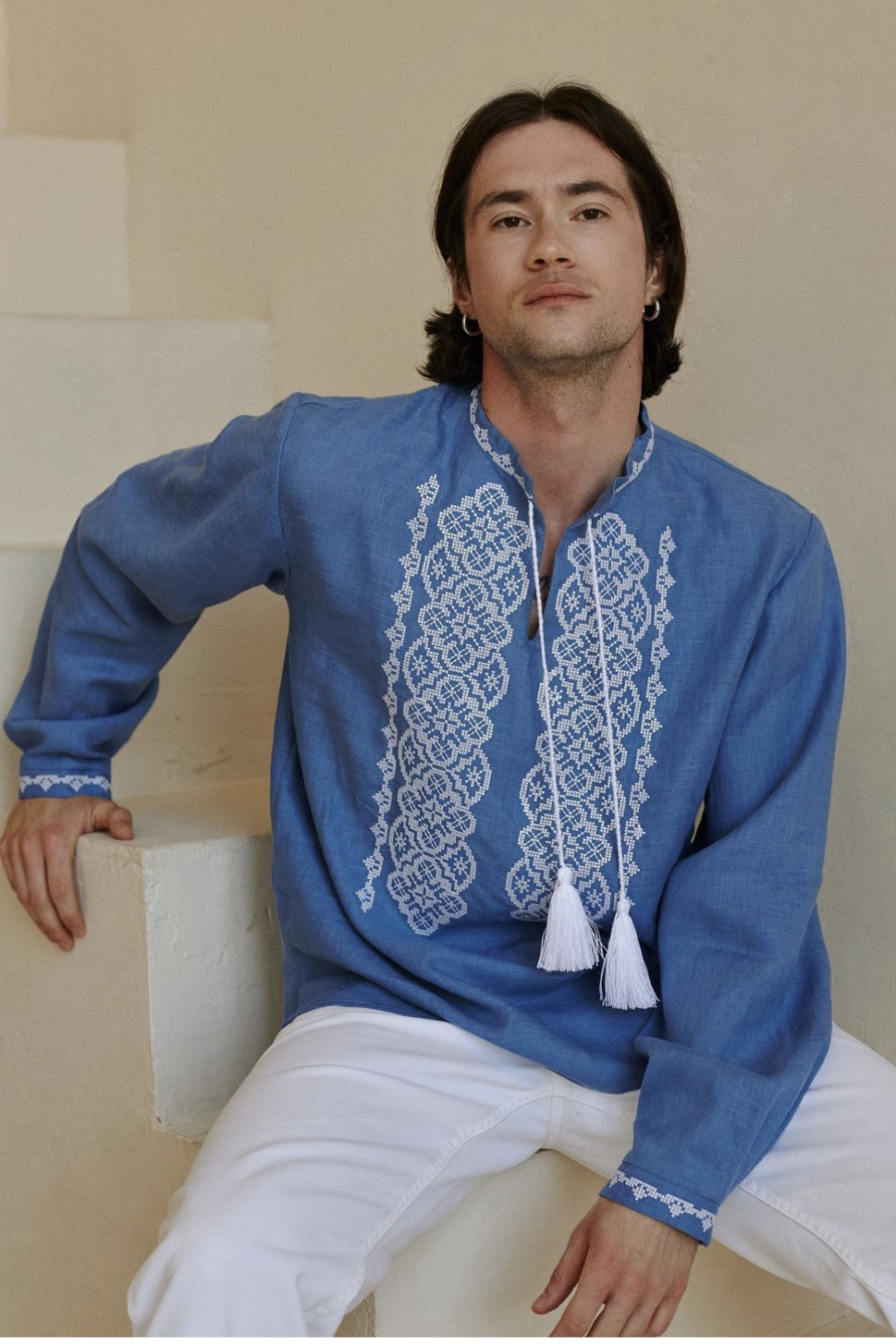 Вишиванка чоловіча Етнічна блакитна EMBROIDERED GEM