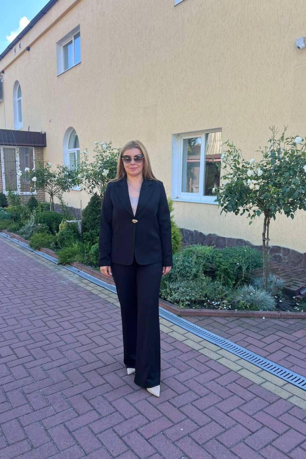 Black suit