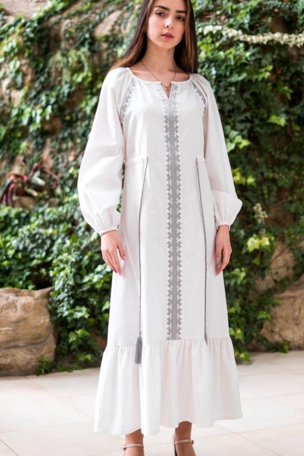 Embroidered dress white on white