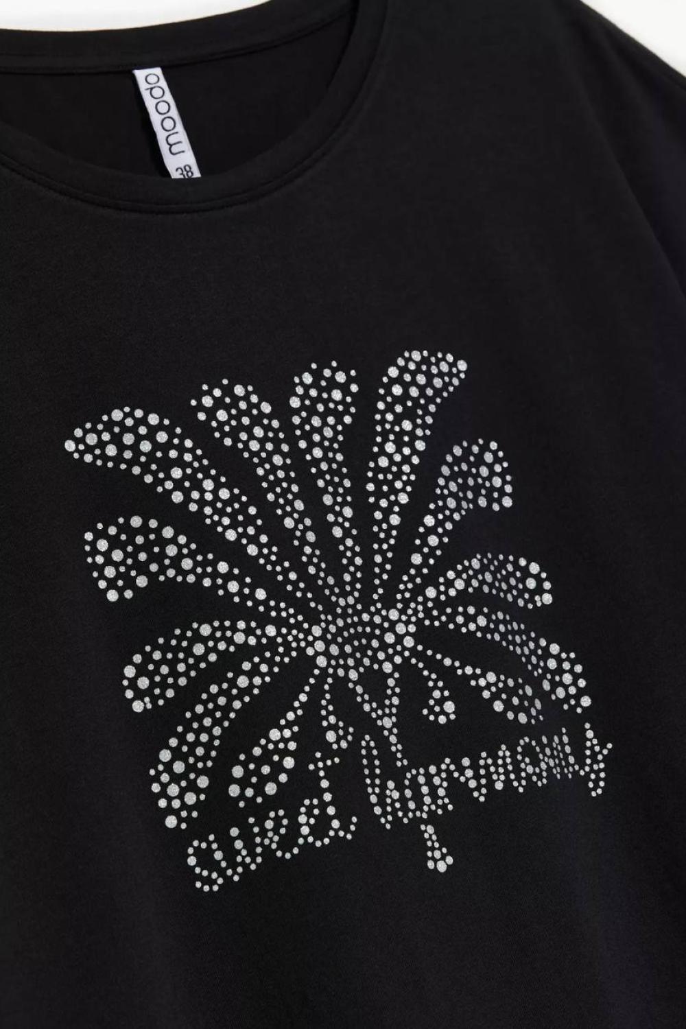 Black T-shirt printed MOODO