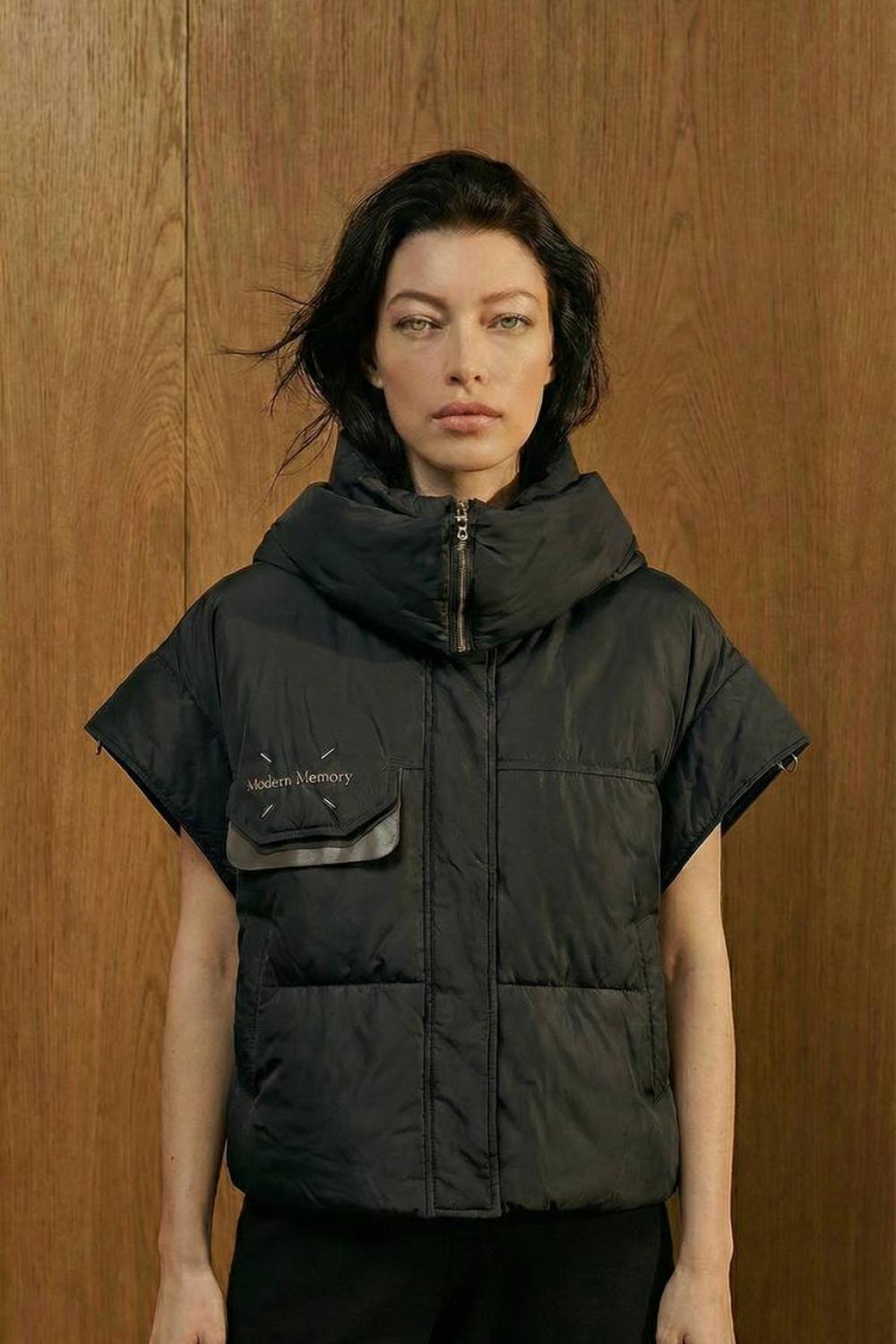 Куртка-жилетка чорна демісезон 8606-black-KR-realiz