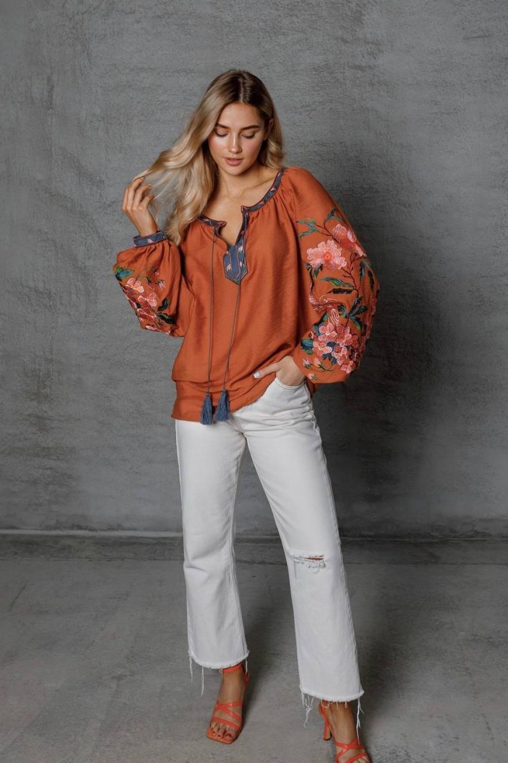 Women's embroidered terracotta Olga Svarga