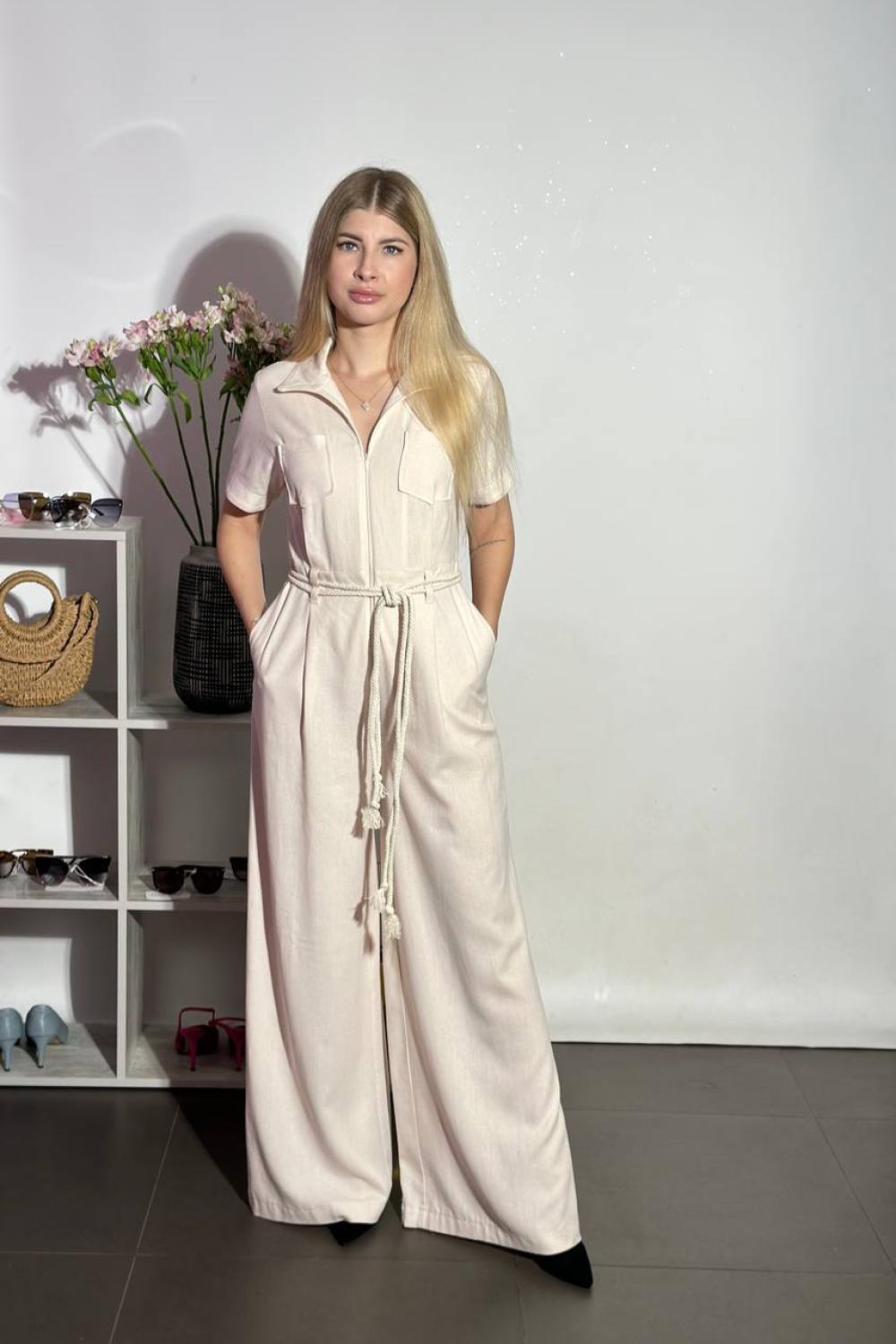 Jumpsuit made of milk linen