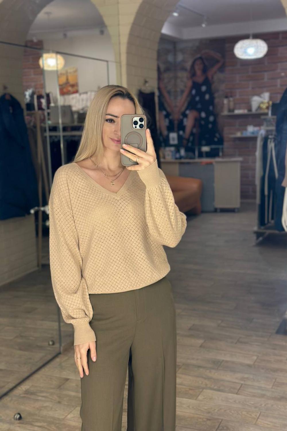 Beige sweater LASST39-K-Realiz