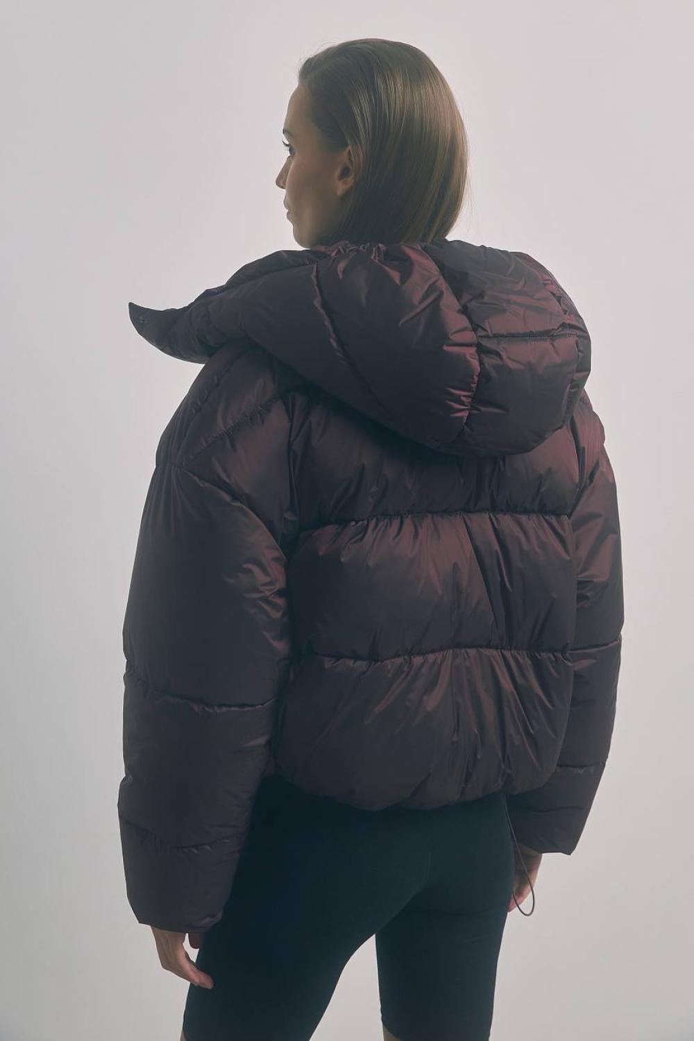 Voluminous short winter jacket