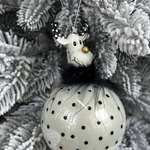 Christmas tree decoration 27 cm made of glass and polystone. Moose are black and white. Peas