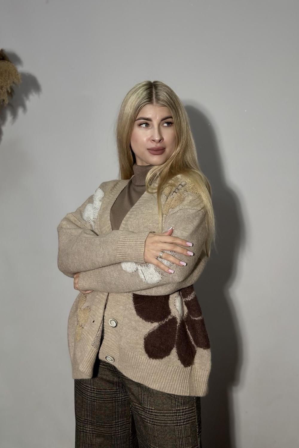Beige knitted cardigan