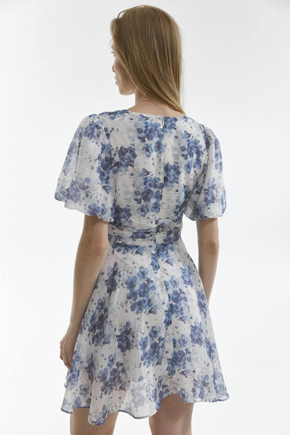 Short dress in milky cornflower