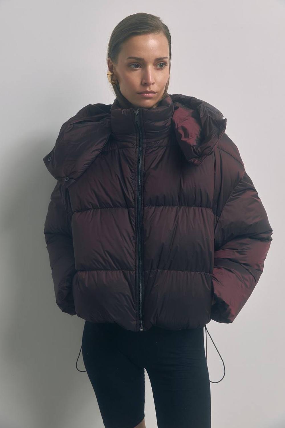 Voluminous short winter jacket