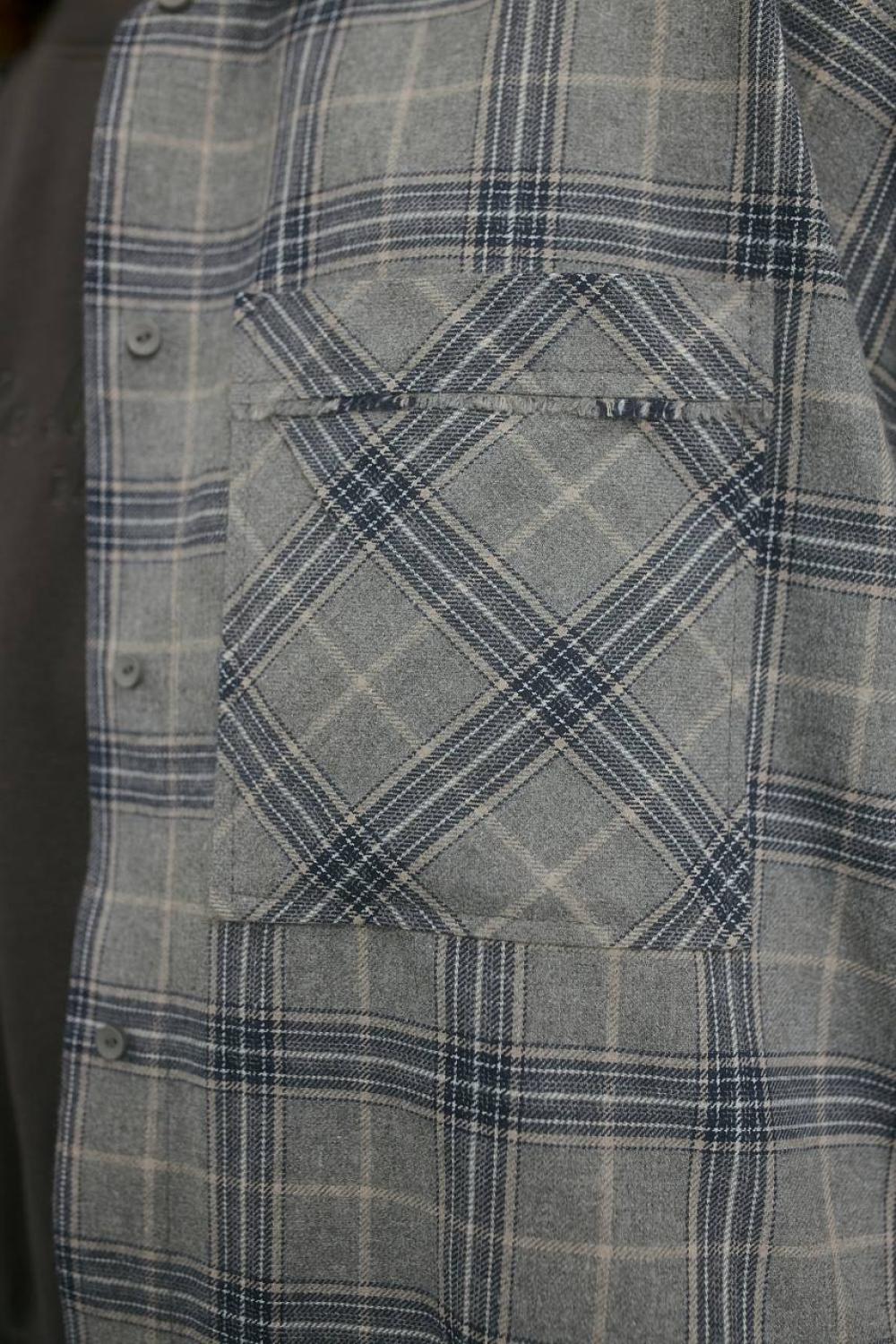 Shirt in a loose cut made of cotton