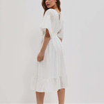The dress is white from Moodo thread L-SU-4053