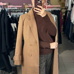 Жіноче довге пальто у кольорі camel