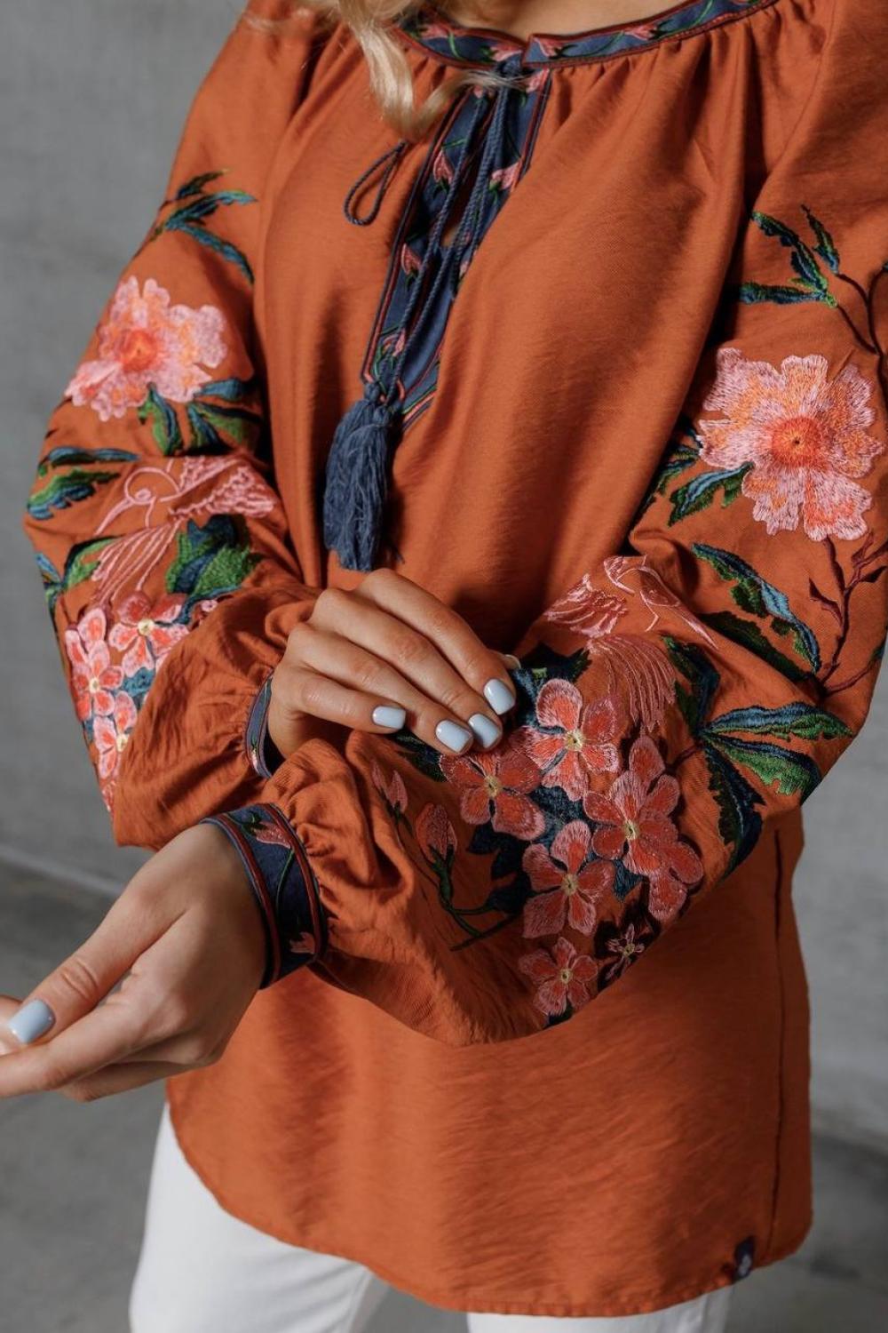 Women's embroidered terracotta Olga Svarga