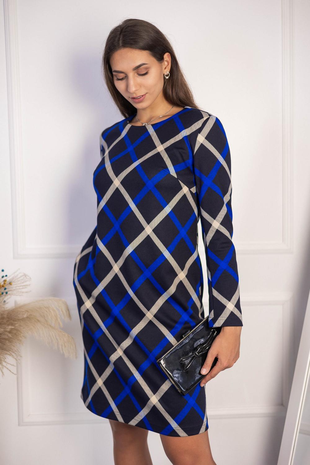 Classic knitted dress in blue check
