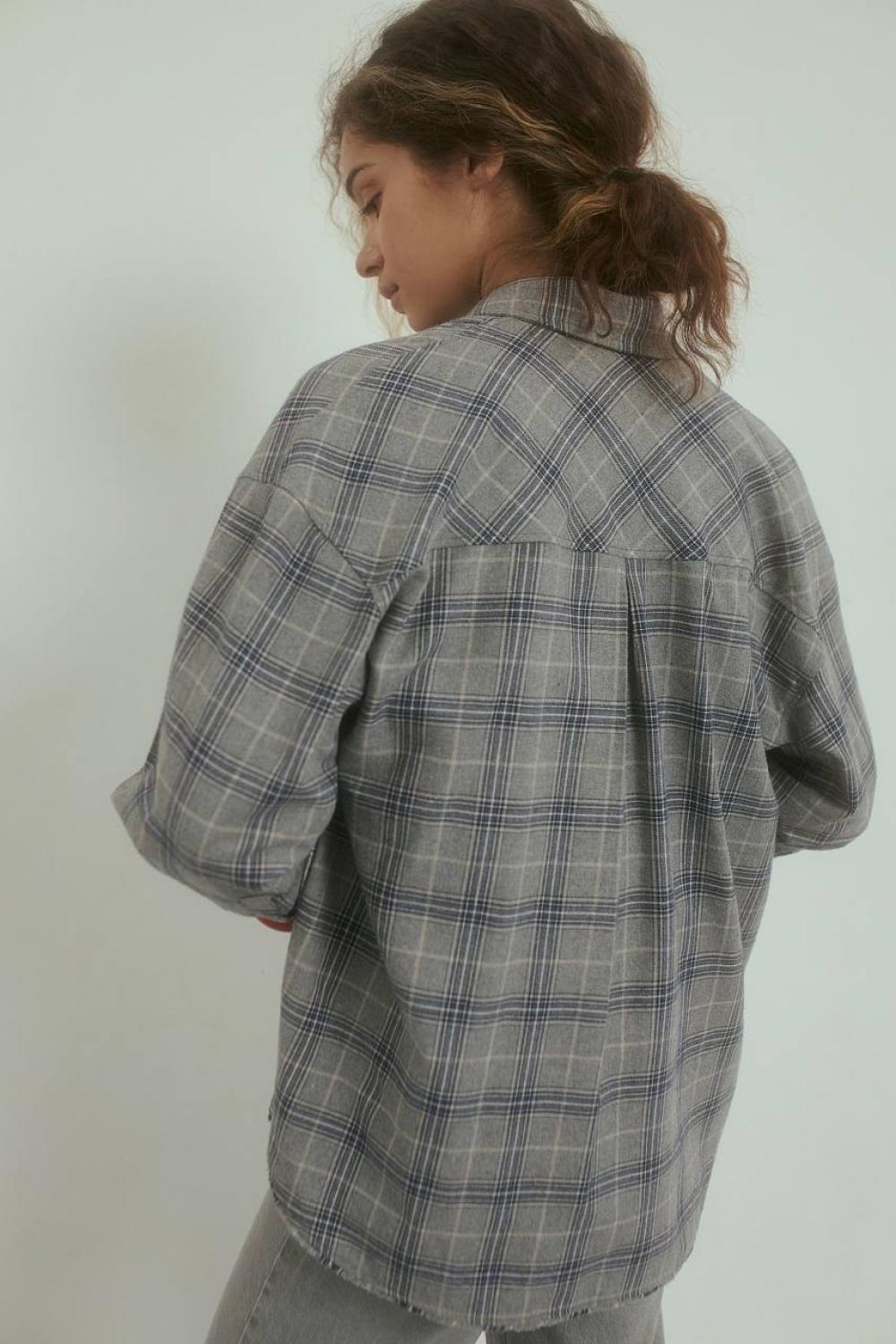 Shirt in a loose cut made of cotton