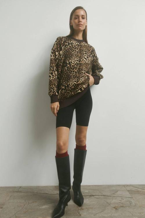 Leopard print sweatshirt