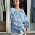 Вишиванка жіноча Рішельє блакитна: традиція в сучасному вигляді Embroidered Jem