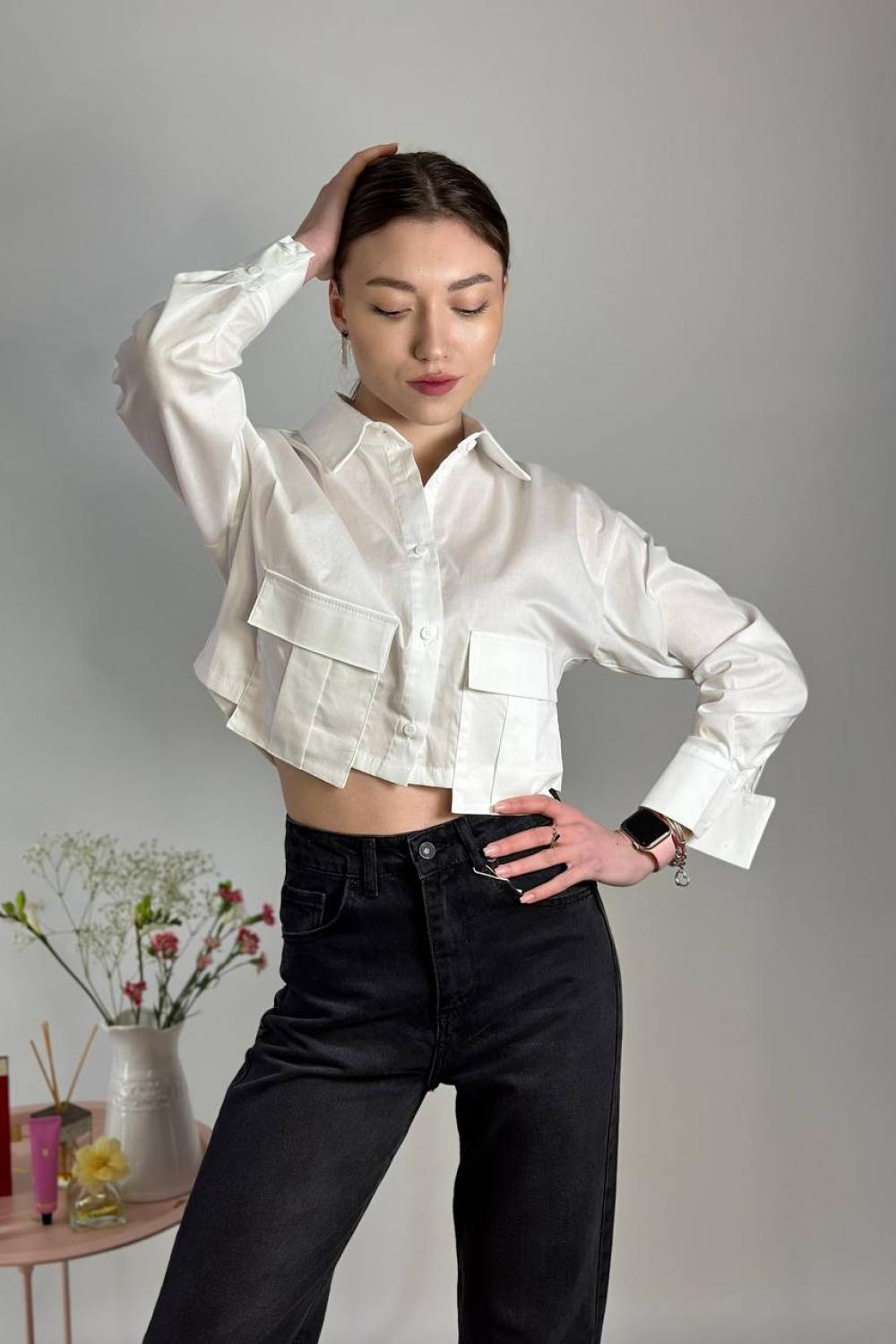 Сорочка біла з бавовни вкорочена