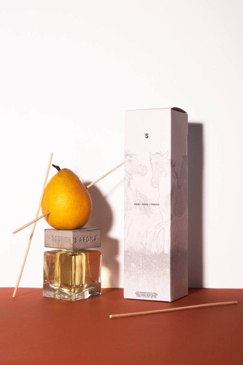 Home fragrance Pear, musk and freesia  by Sister's Aroma