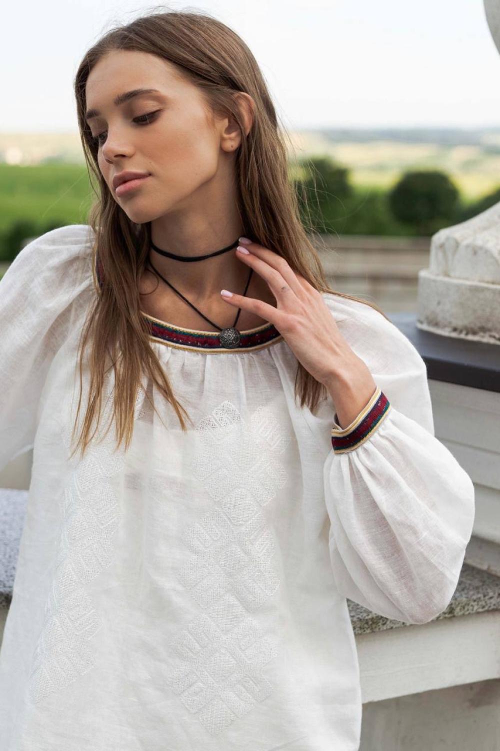 Women's Vyshyvanka Serpanok white from Svarga
