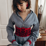 Red corset with black embroidery korset_red_black