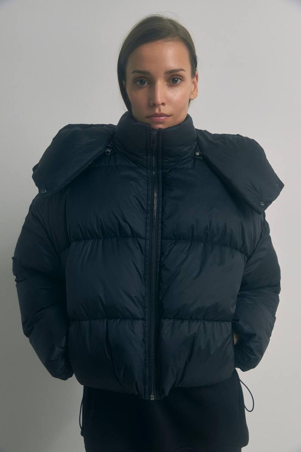 Voluminous short winter jacket