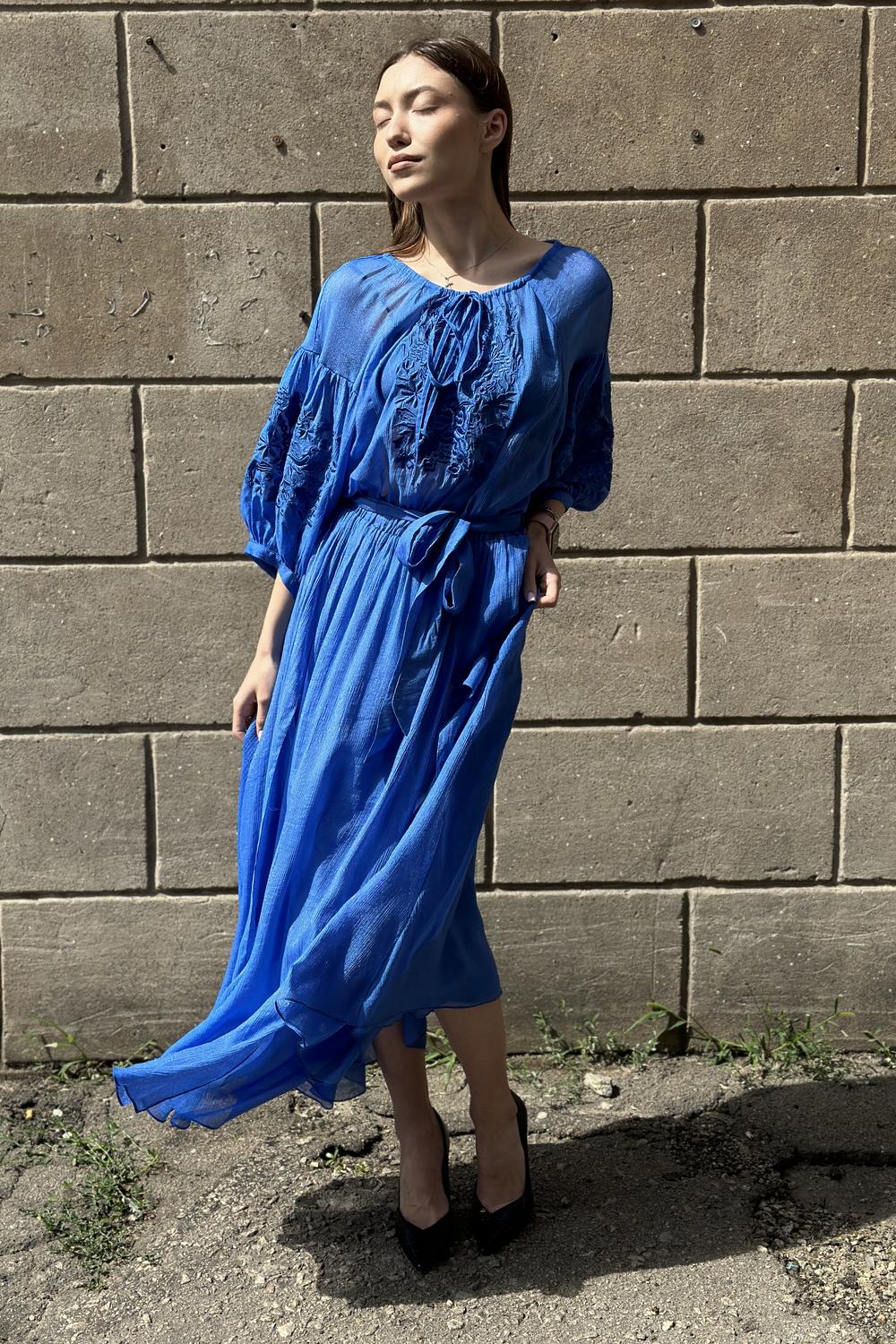 Dress with embroidery in electric color 07995 MAXA
