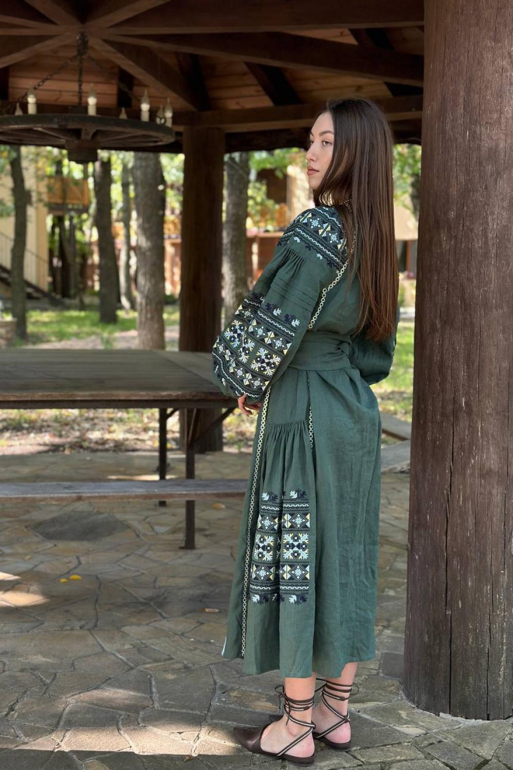 Custom embroidered emerald dress EMBROIDERED GEM