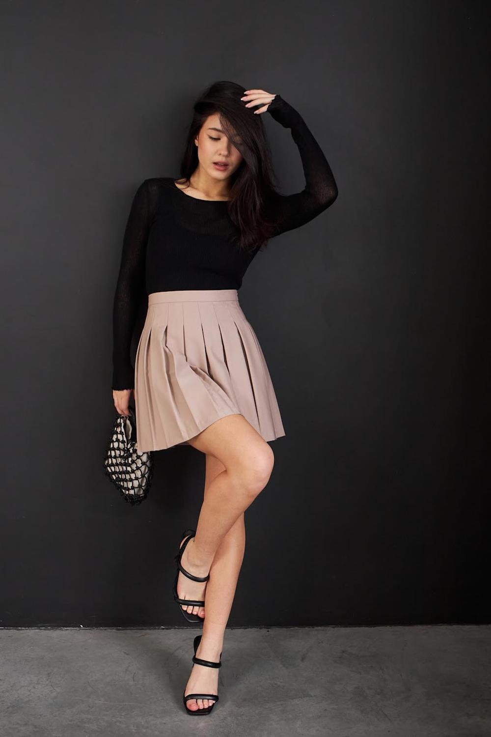 Tennis skirt beige M-259 VERONIKA