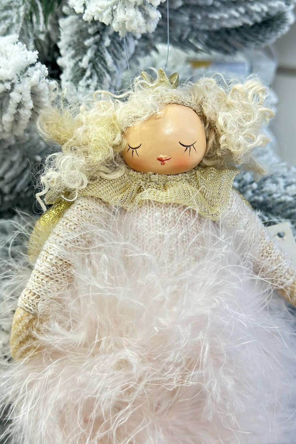 New Year's pendant/Princess girl with pink feathers