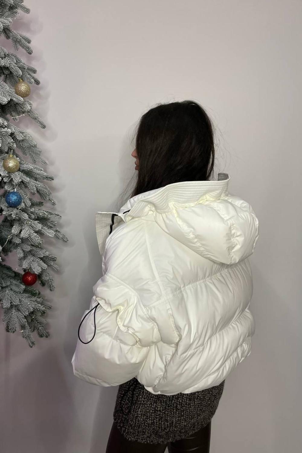 Ecru short vest jacket
