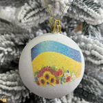 A patriotic New Year's ball with a flag. 31 см