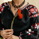 Cукня-вишиванка жіноча лляна чорна Мальва EMBROIDERED GEM