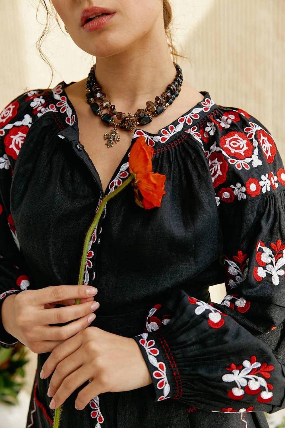 Cукня-вишиванка жіноча лляна чорна Мальва EMBROIDERED GEM