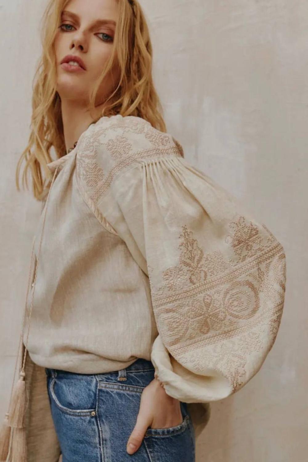 Вишиванка жіноча дизайнерська в бежевому кольорі Бохо EMBROIDERED GEM