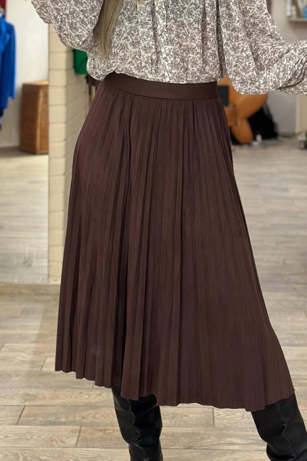 Choco pleated skirt FW22-741-K-Realiz