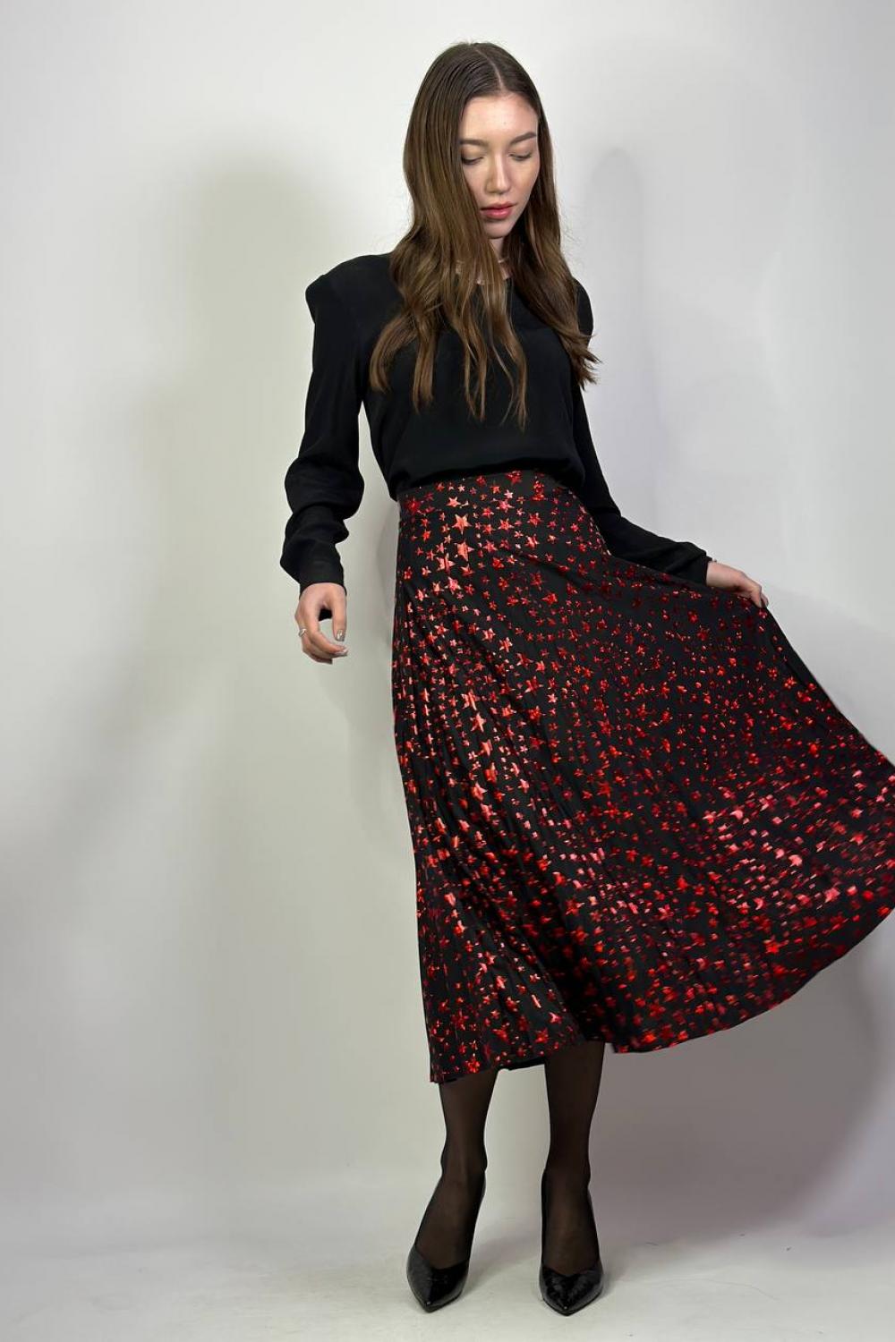Pleated skirt with red IMPERIAL stars