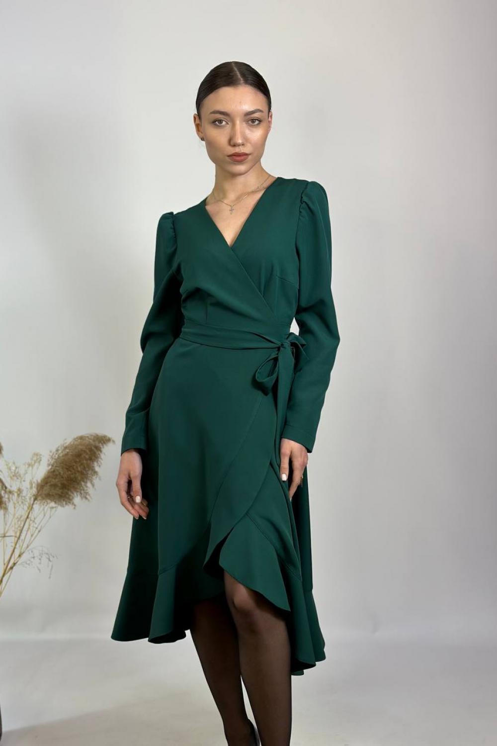 The dress is smelly green with ruffles 907
