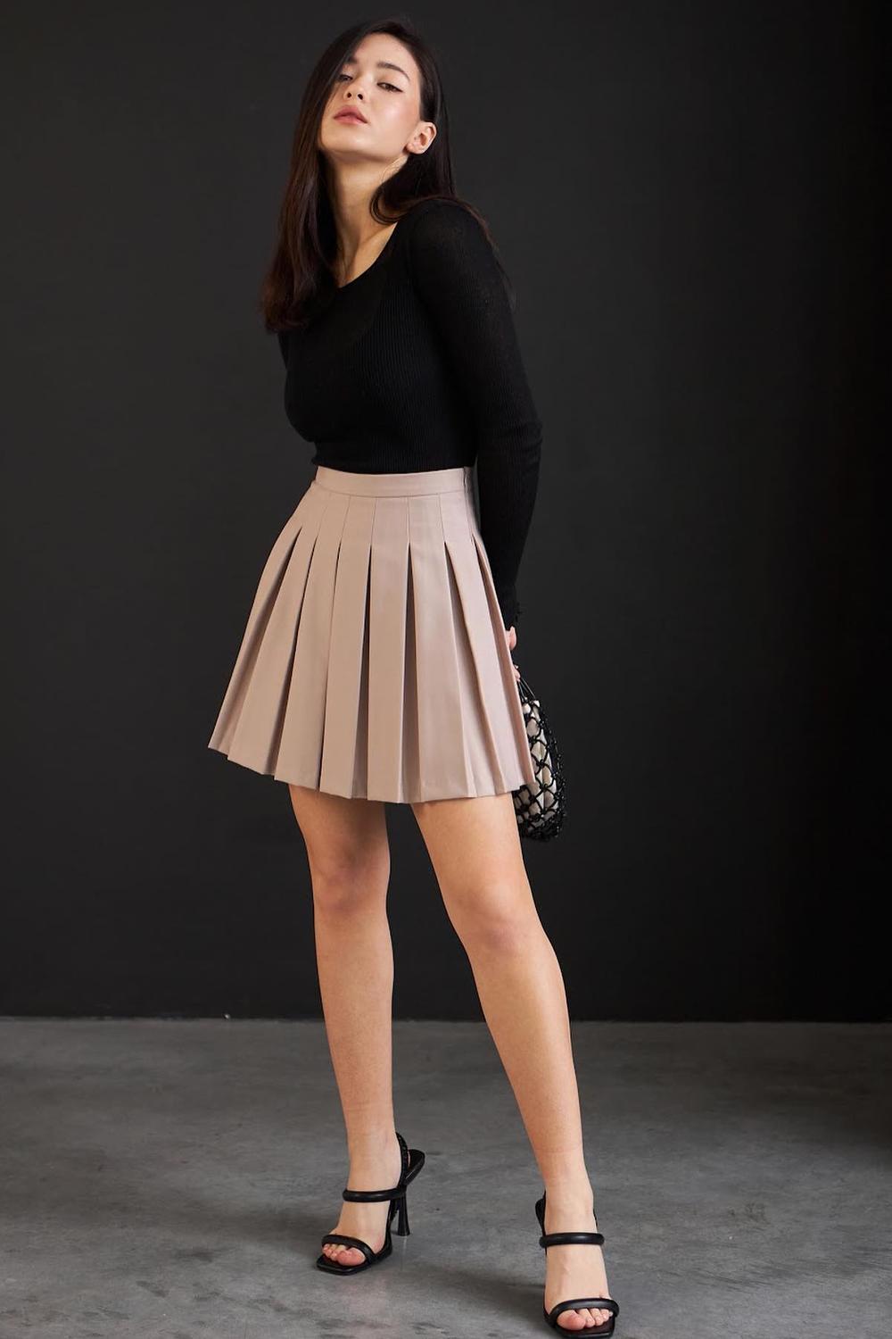 Tennis skirt beige M-259 VERONIKA