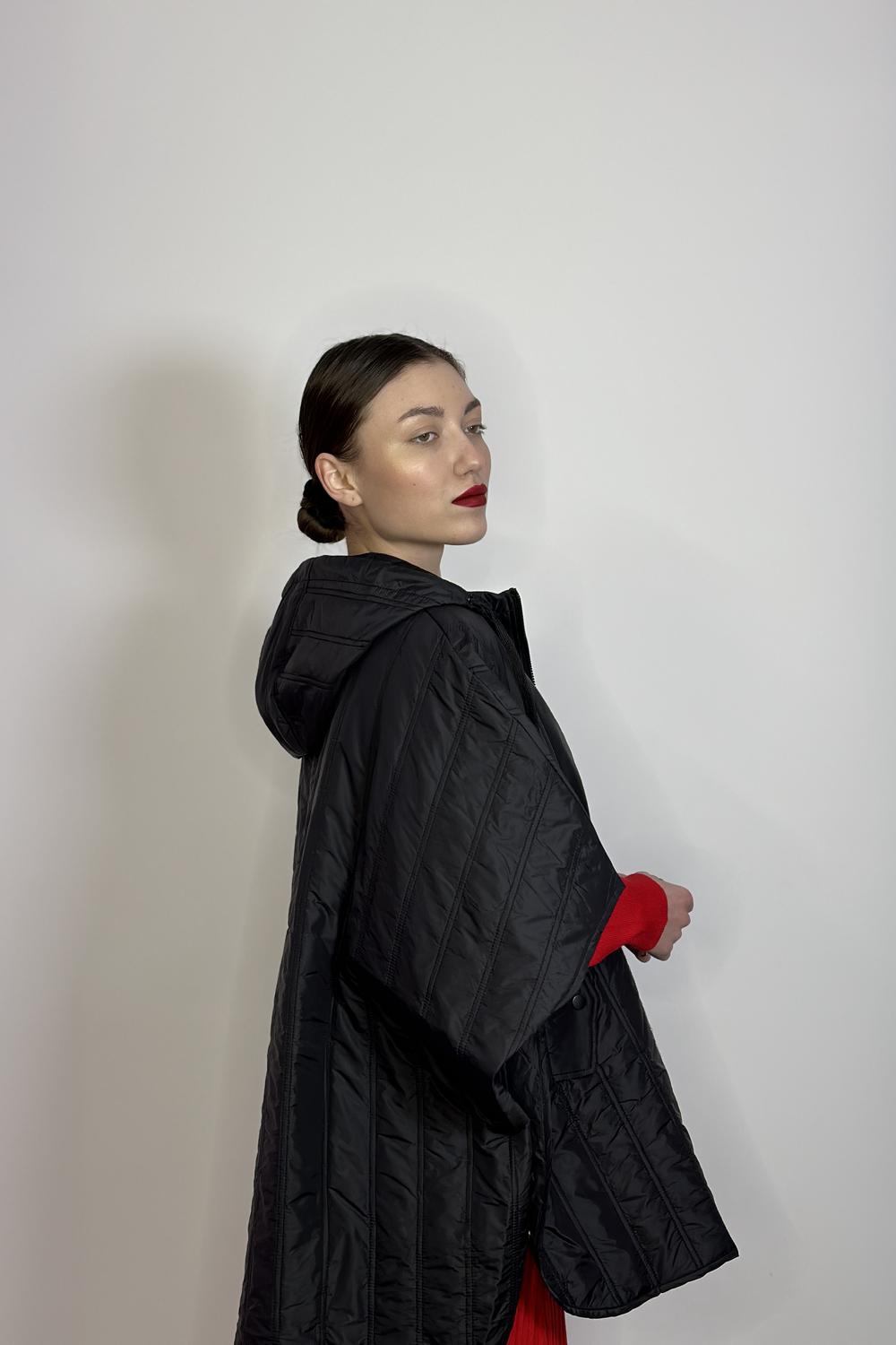 Куртка жіноча весняна чорна з вкороченим рукавом FW22-804 Marina V