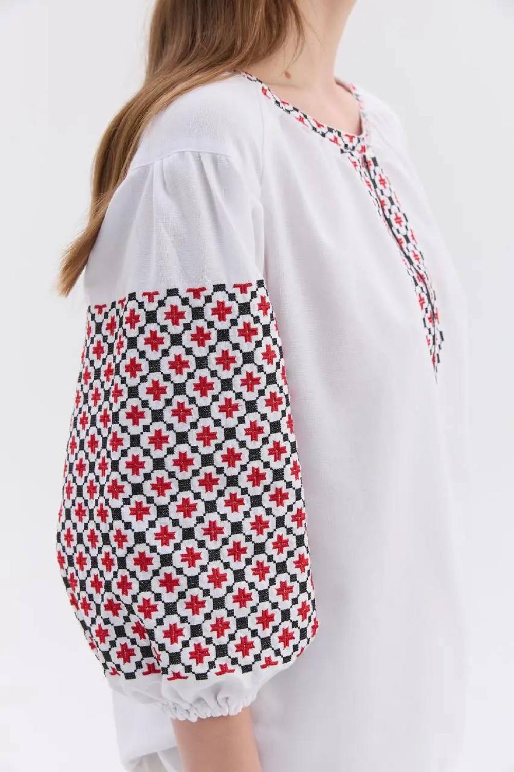 Women's white embroidered shirt with red and black embroidery Bandera