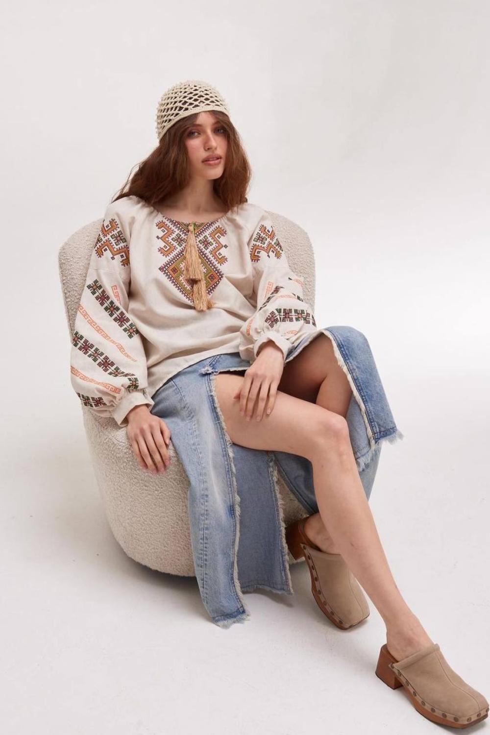 Embroidered women's beige Svyatoslava